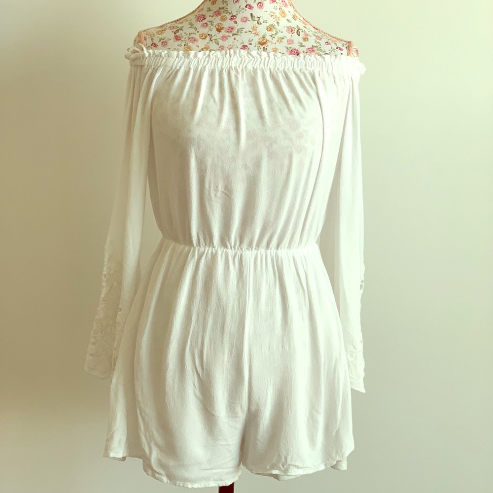 Long sleeve white romper